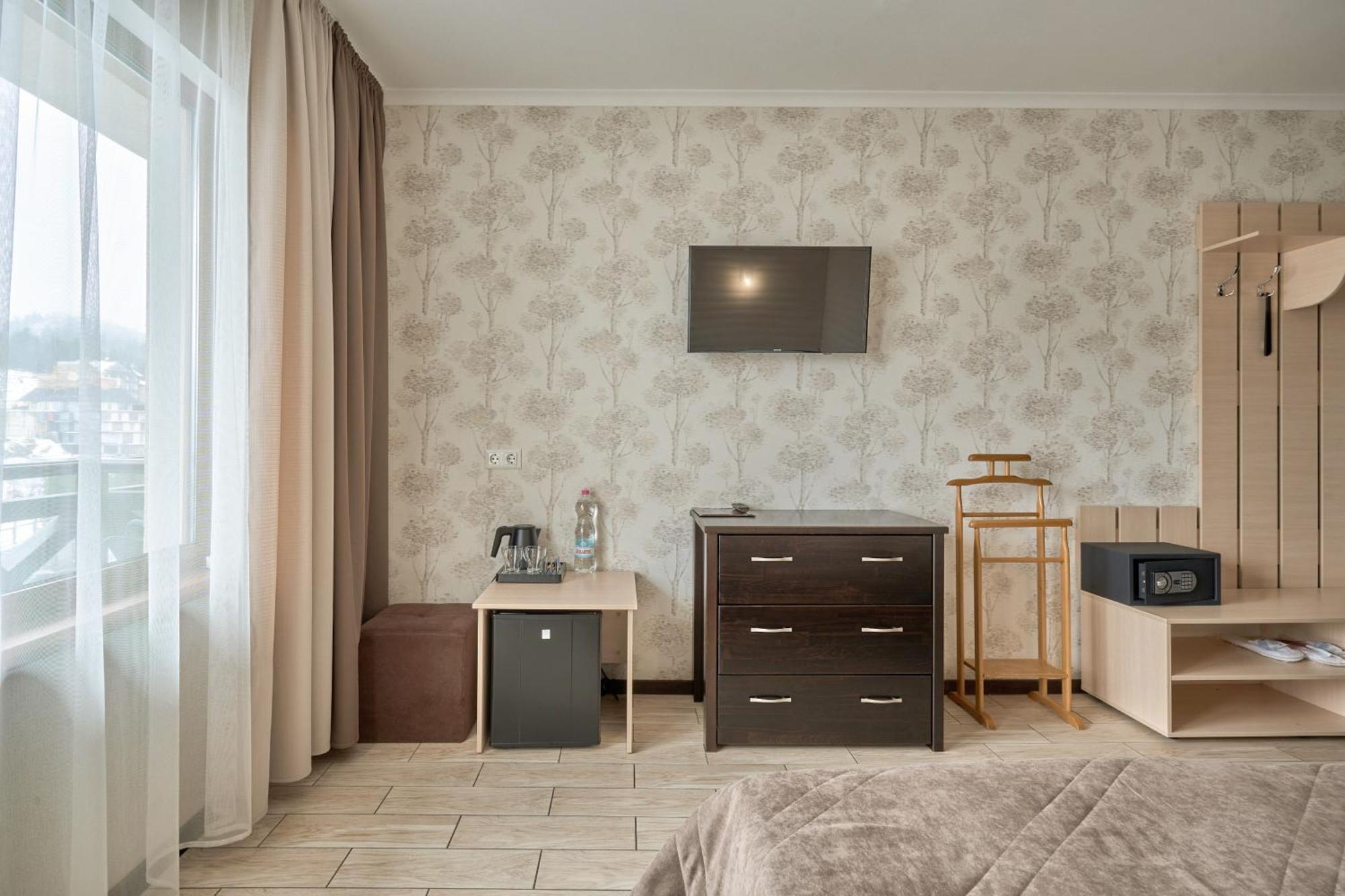 Zaporizʹka Sich Hotel Boekovel Buitenkant foto