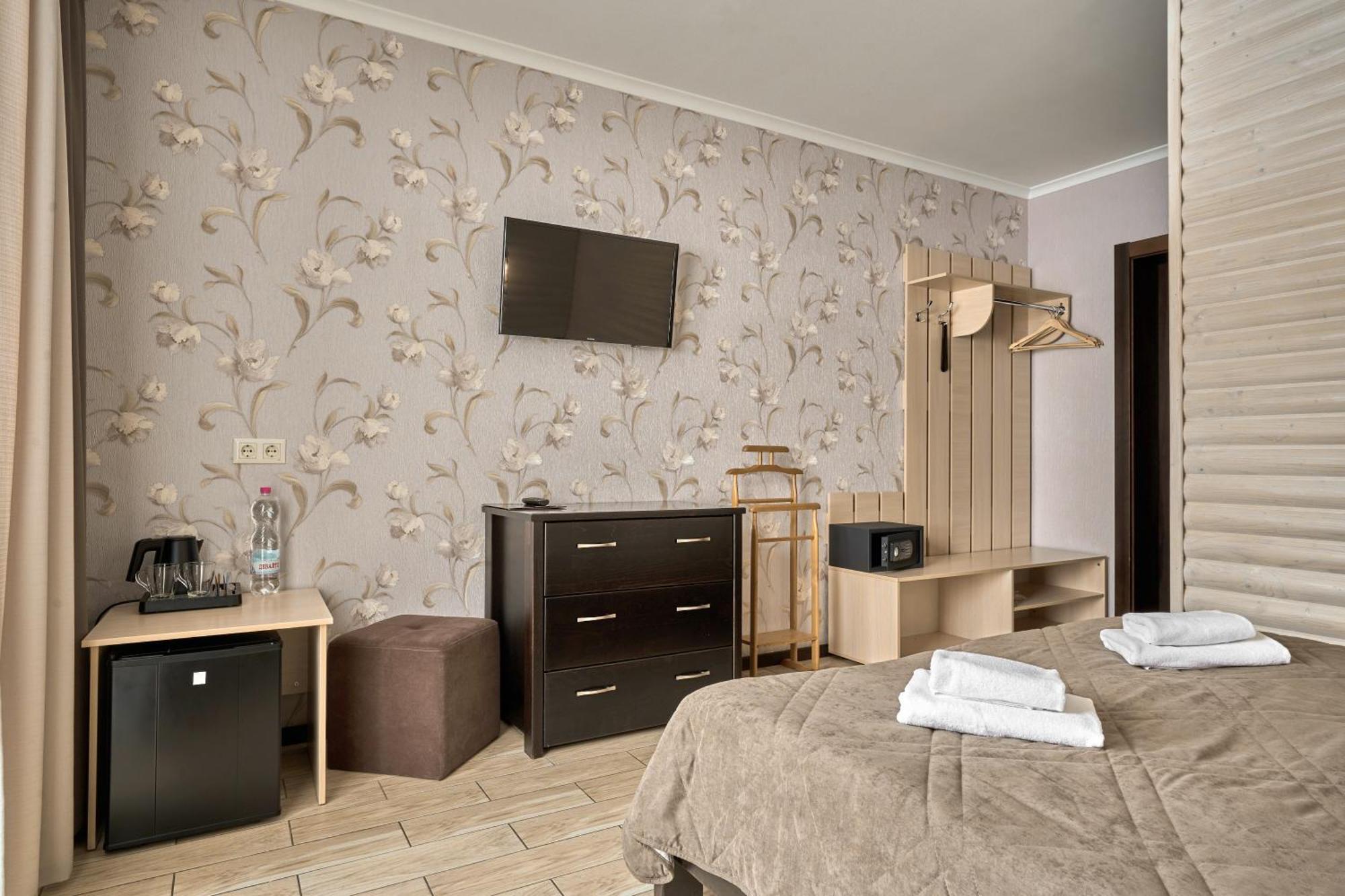 Zaporizʹka Sich Hotel Boekovel Buitenkant foto