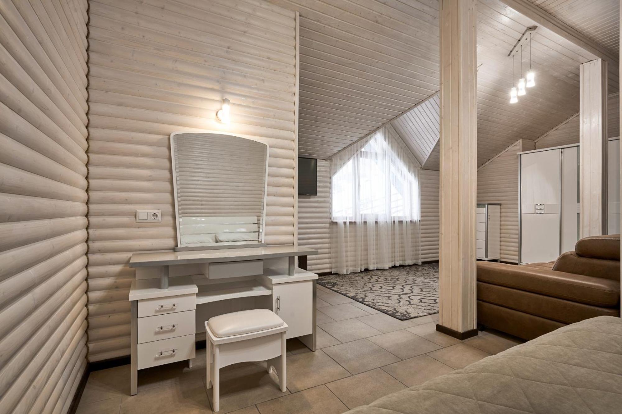 Zaporizʹka Sich Hotel Boekovel Buitenkant foto