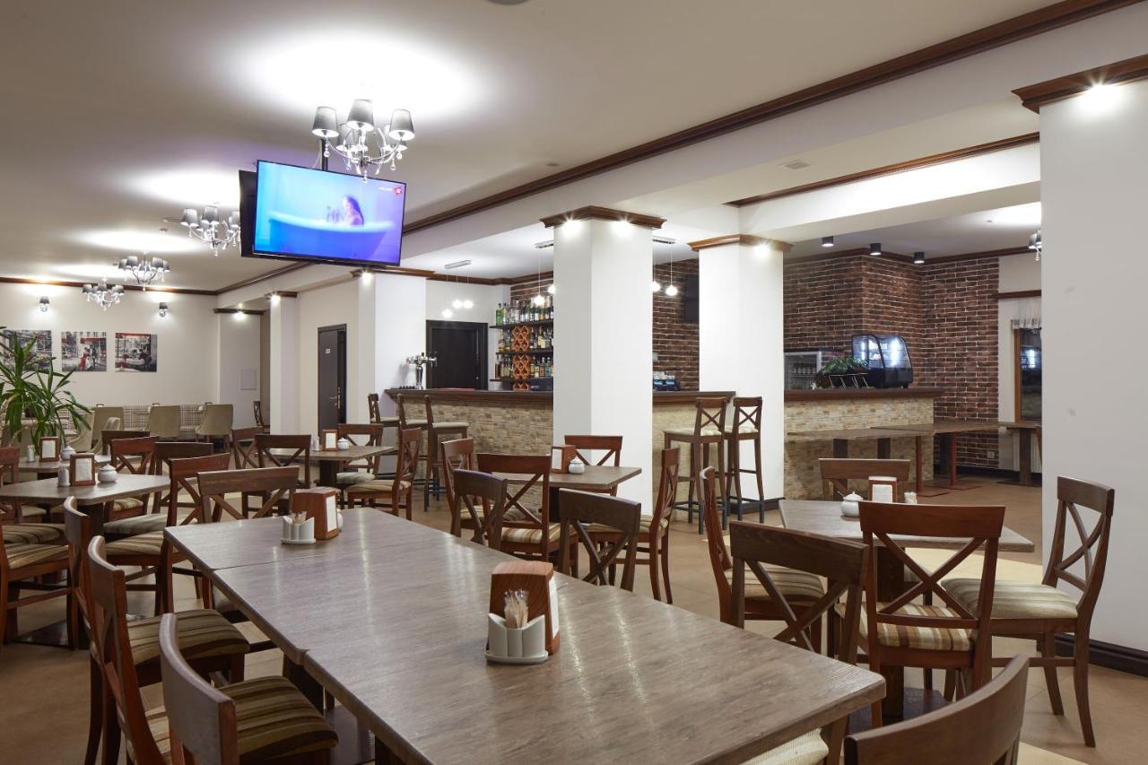 Zaporizʹka Sich Hotel Boekovel Buitenkant foto